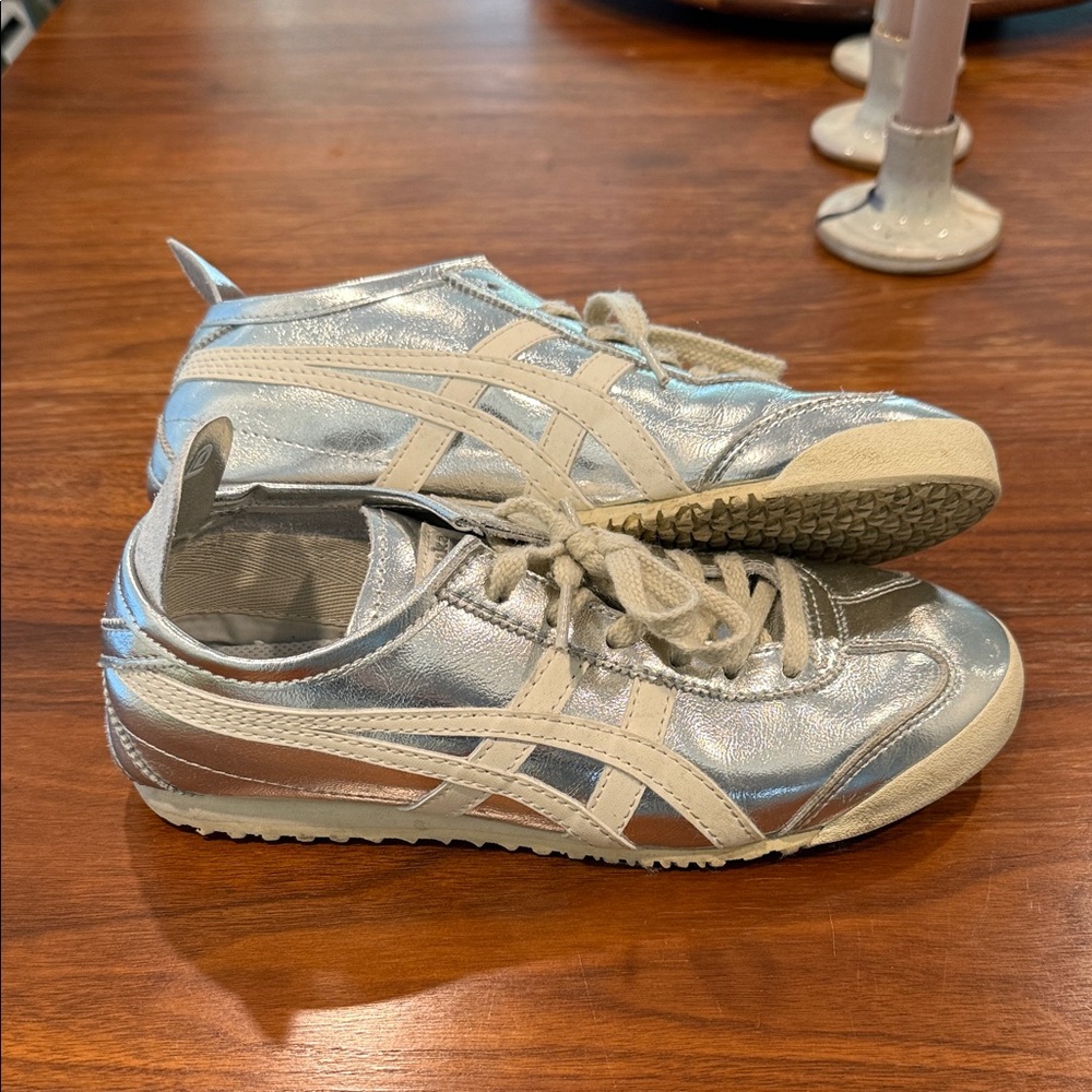 Onitsuka Tiger, silver, US 6 Euro 39. Wears like a 7.5/8